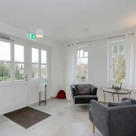 Отель Harz-urlaubs-alm & Ferienhaeuser