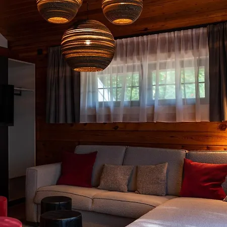 Отель Harz-urlaubs-alm & Ferienhaeuser Клаусталь-Целлерфельд